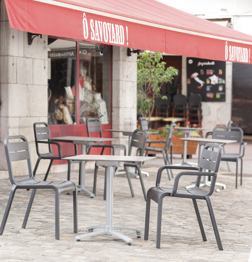 Comment choisir le bon mobilier de terrasse d'extérieur pour votre restaurant ?